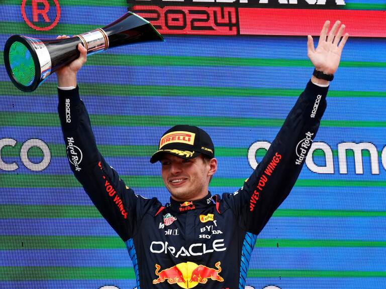 Max Verstappen triunfa en el Gran Premio de España; ¡Checo se queda sin podio!